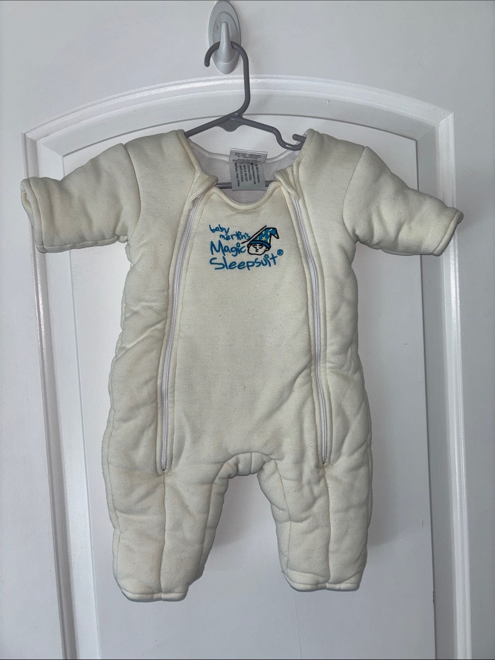 baby Merlin’s Magic Sleepsuit 3-6 months 12-18 pounds small cream